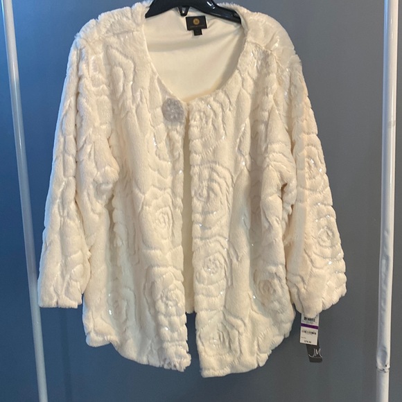 Jacket - Picture 1 of 4